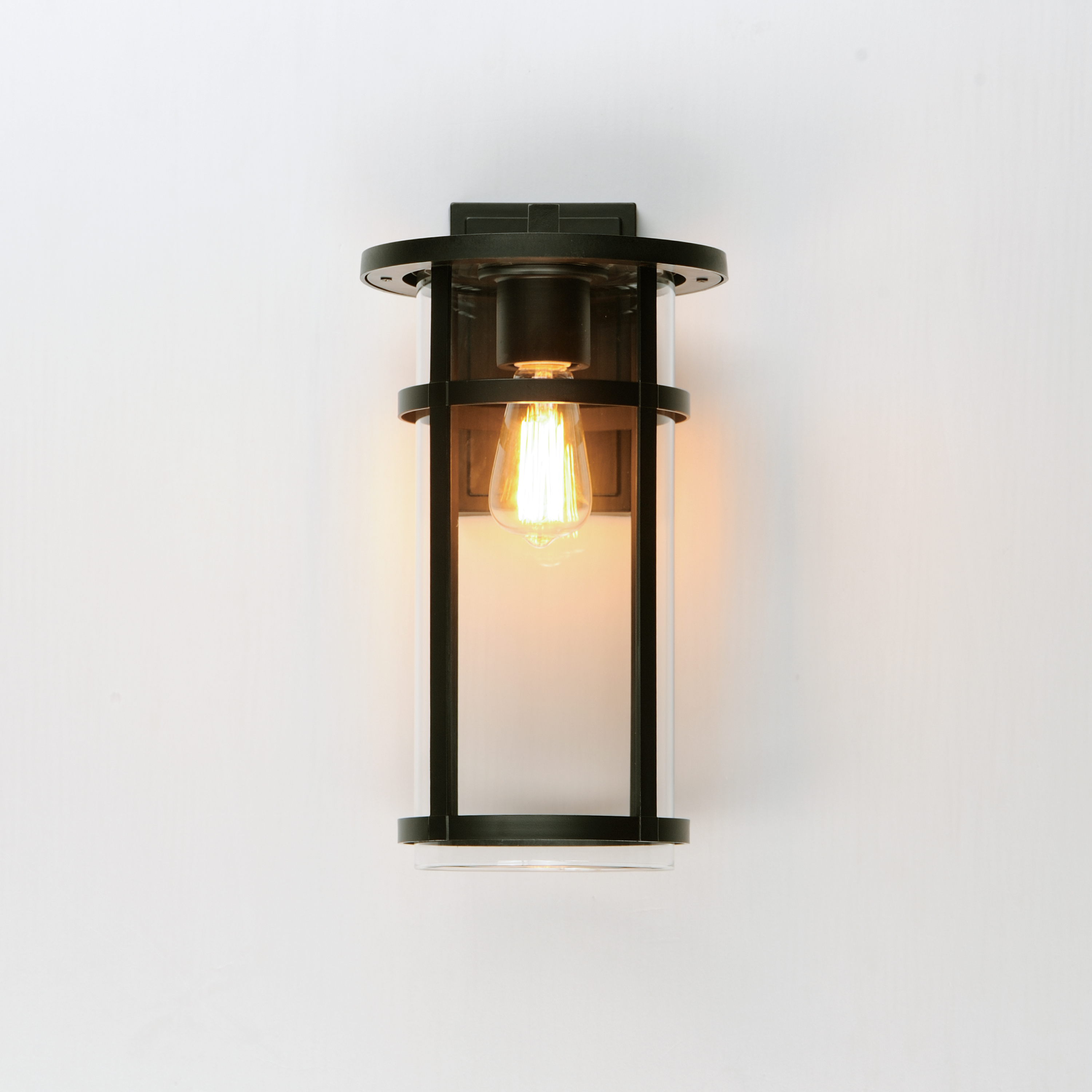 Barcelona Zeldzaamheid Besluit Clyde VX Large Outdoor Wall Sconce