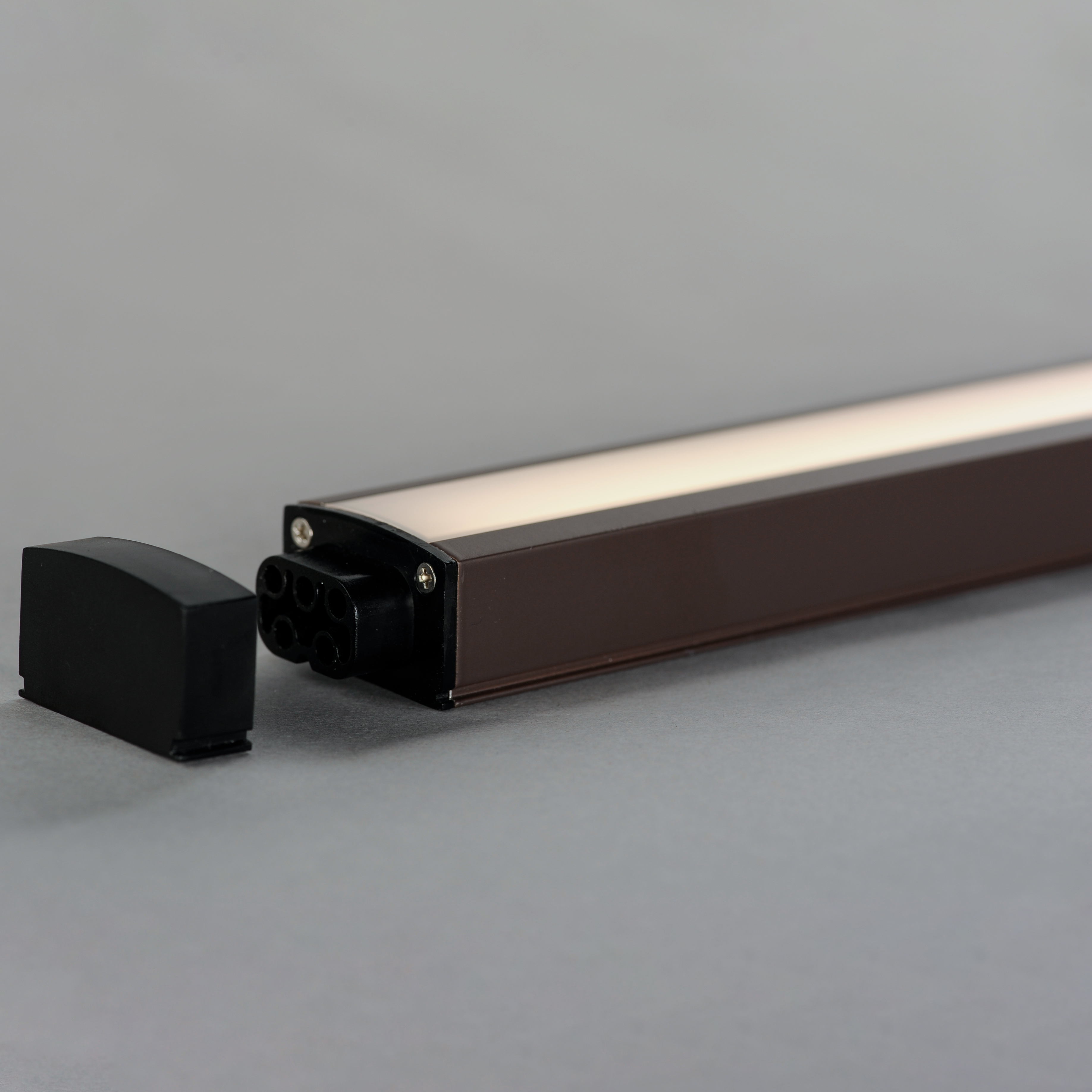 CounterMax 120V Slim 18