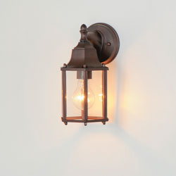 Builder Cast 1-Light Outdoor Wall Lantern