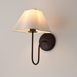 Saxon 1-Light Wall Sconce